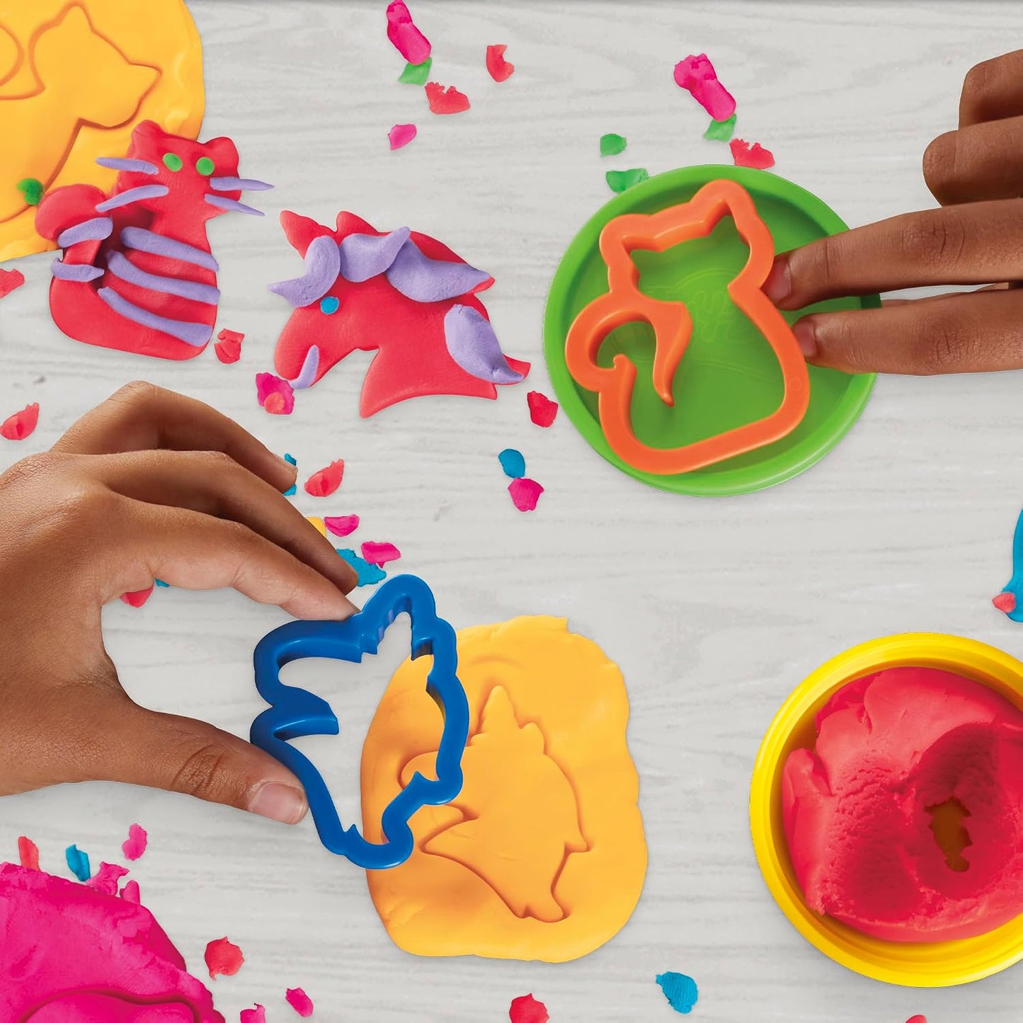 Hot Play-Doh Party Favor Pack, Bulk 24 Pack of Modeling Compound with Cutters, Classroom Supplies for Arts & Crafts, Birthday Gifts & Prize Toys for Kids, Ages 3+ (Amazon Exclusive)