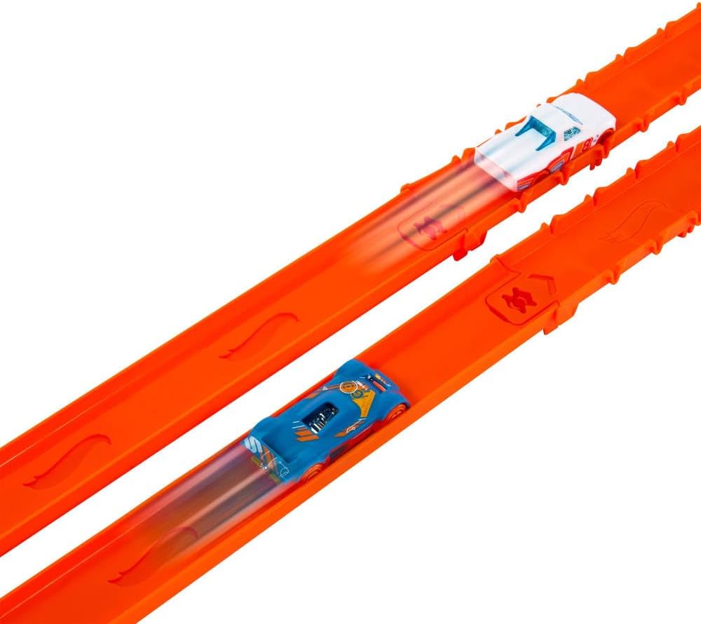 Hot Hot Wheels Track Creator Deluxe Pack & 2 1:64 Scale Toy Cars | Includes 25 Feet of Speed Snap Track & Connectors, Multiple Configurations, 2 Die-Cast Cars (Amazon Exclusive)