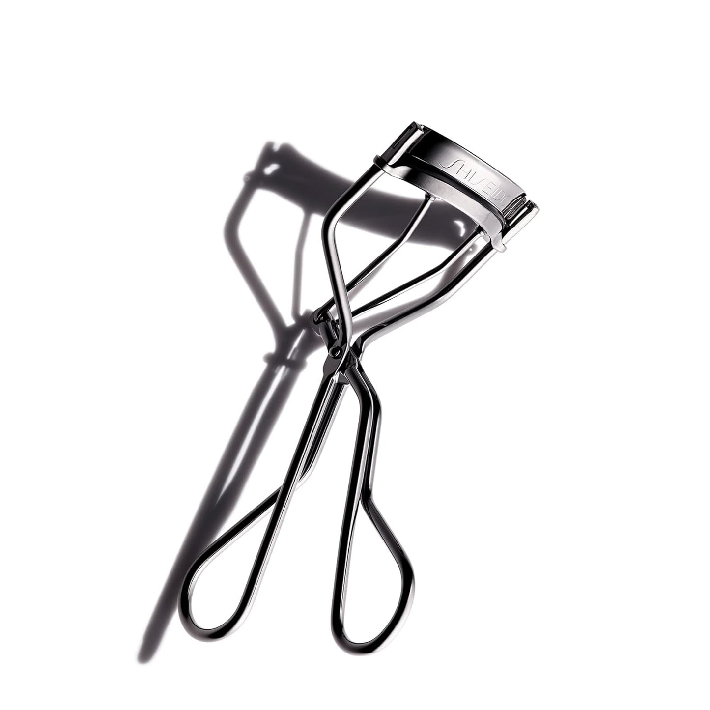 HotShiseido Eyelash Curler - Crimps & Curls Lashes for Perfect, Eye-Framing Fringe - Gentle & Safe - Includes Replacement Pad