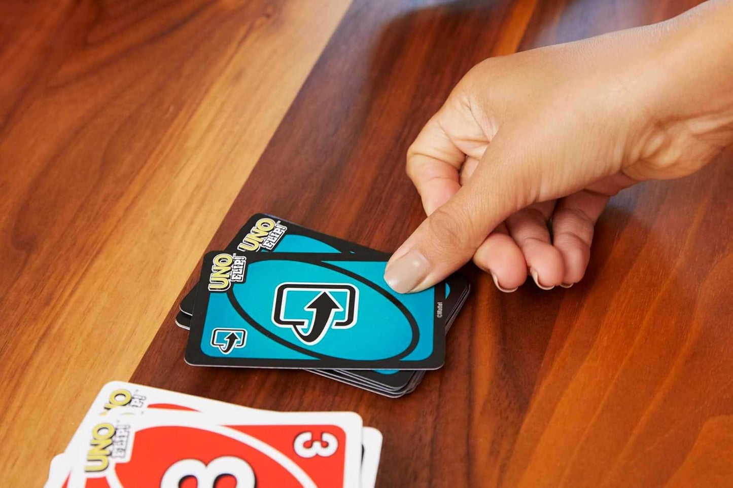 Hot Mattel Games UNO FLIP! Card Game in Storage & Travel Tin, Color Blind Accessible Deck for Kids, Adults & Family Nights & Parties (Amazon Exclusive)