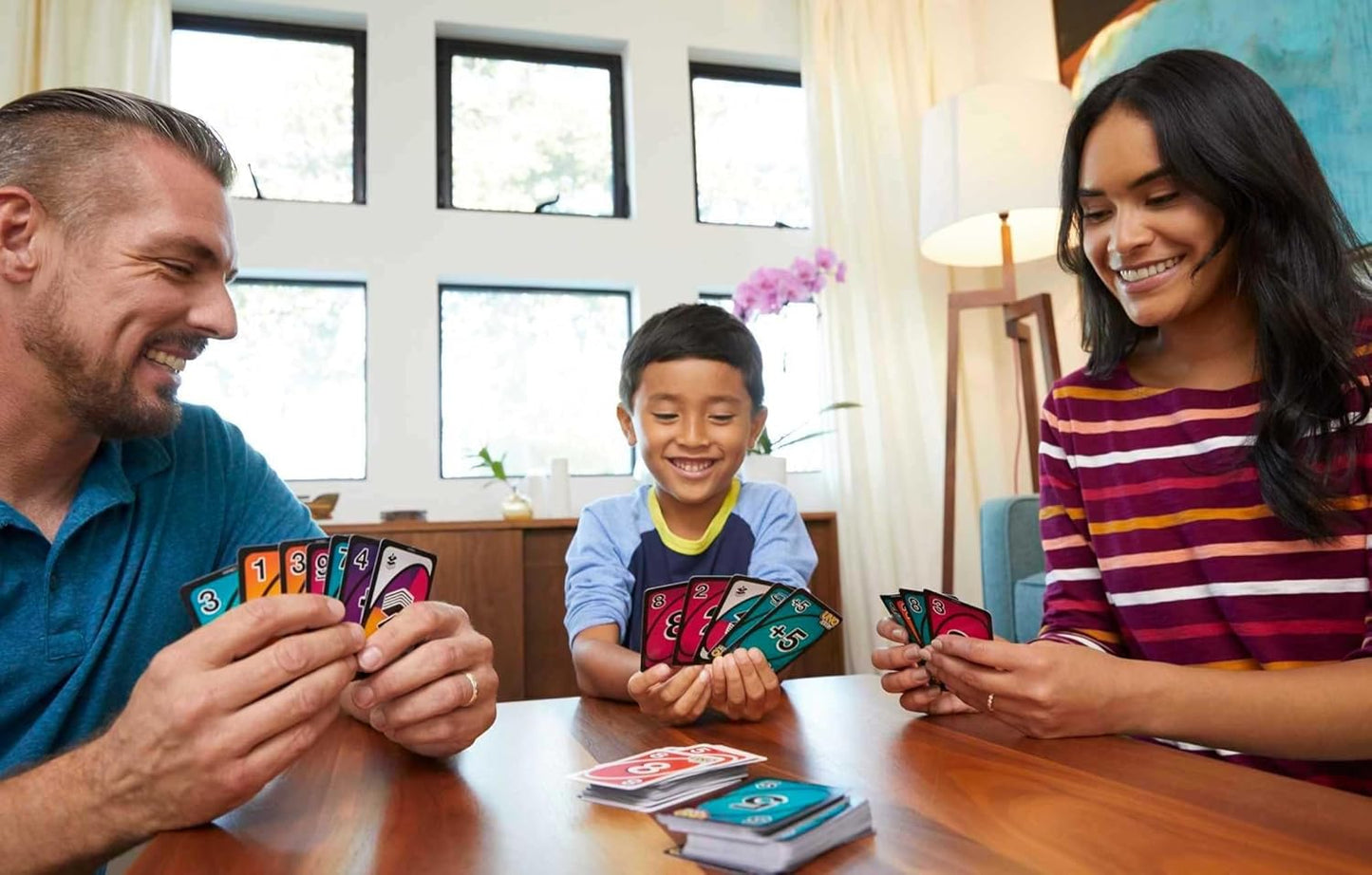 Hot Mattel Games UNO FLIP! Card Game in Storage & Travel Tin, Color Blind Accessible Deck for Kids, Adults & Family Nights & Parties (Amazon Exclusive)