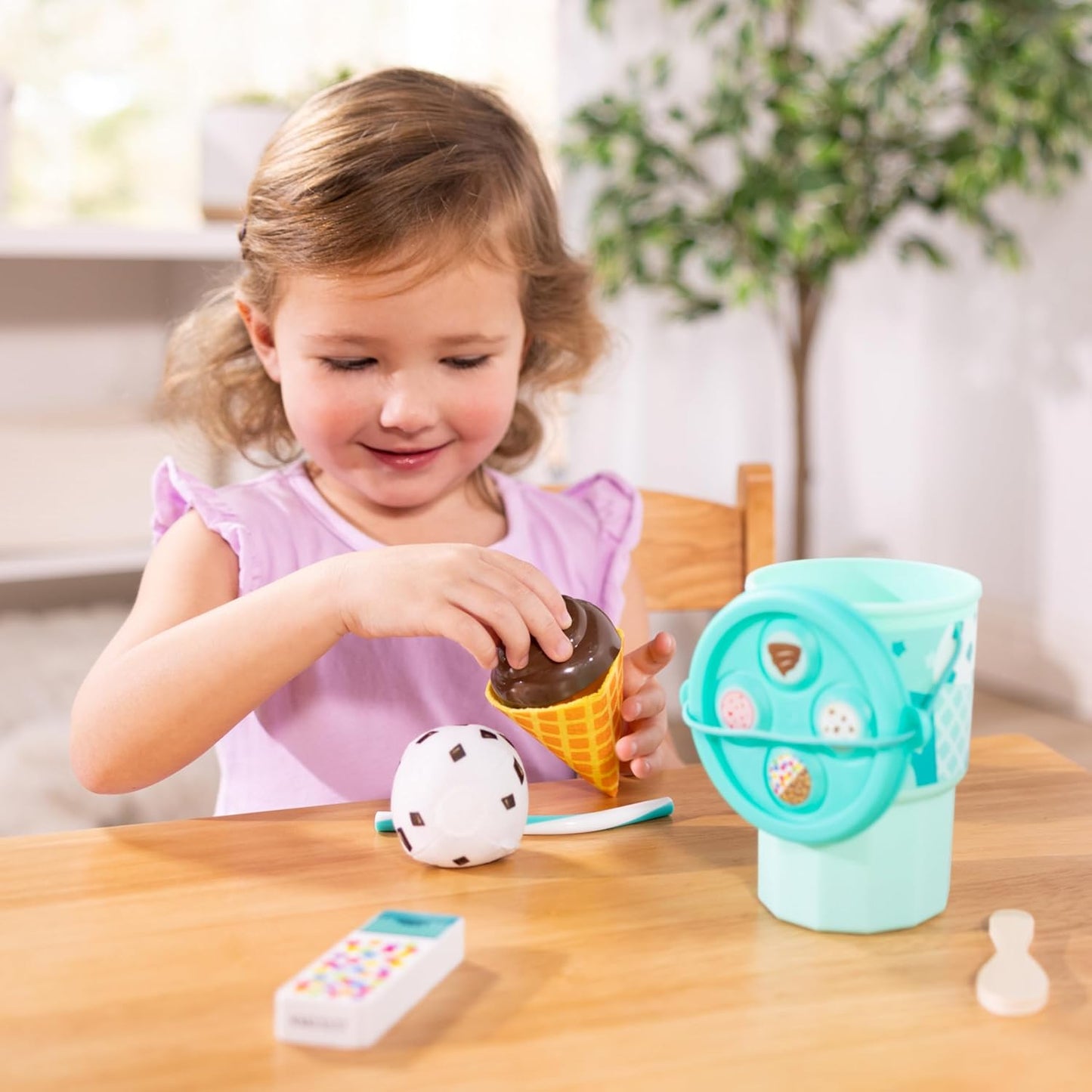 Hot Melissa & Doug Play to Go Cups Food Playset Bundle (2-Pack) - Travel Toys and Pretend Play Food with Fidget Lids for Road Trip Activities for Kids