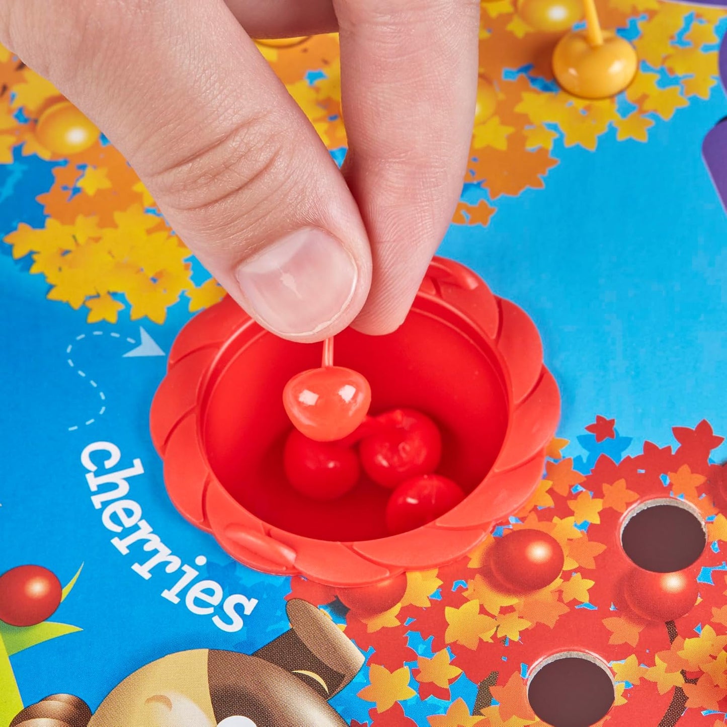 Hot Hasbro Gaming Hi Ho Cherry-O Board Game for 2 to 4 Players Kids Ages 3 and Up (Amazon Exclusive)