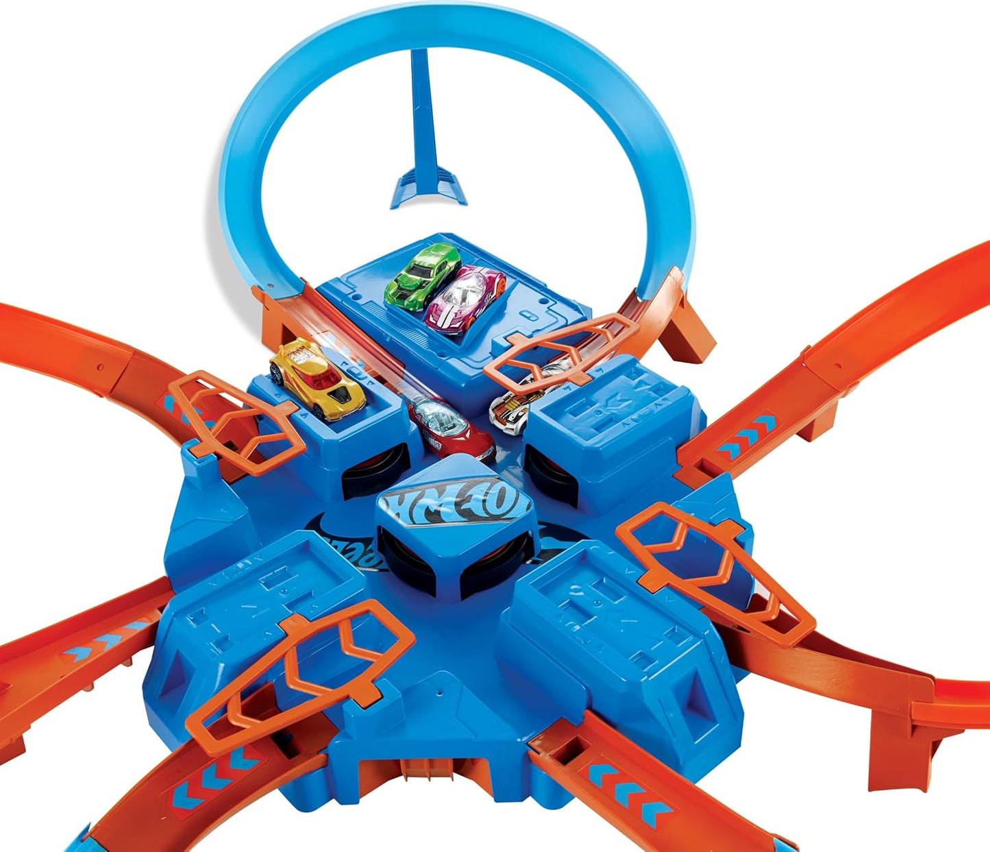 Hot Hot Wheels Track Set with 1:64 Scale Toy Car, 4 Intersections for Crashing, Powered by a Motorized Booster, Criss-Cross Crash Track (Amazon Exclusive) | Playset with 1:64 Scale Toy Car &4 Intersections for Crashing, Powered by a Motorized Booster (Ama