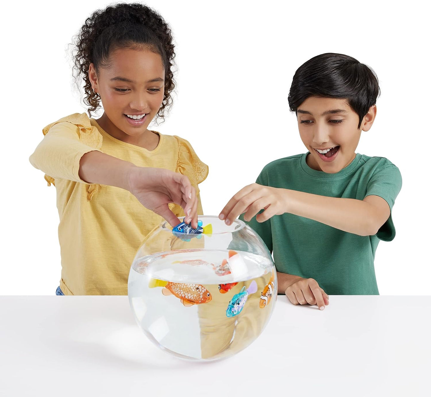 HotRobo Alive Robo Fish Robotic Swimming Fish (Pink + Golden) by ZURU Water Activated, Changes Color, Comes with Batteries, Amazon Exclusive (2 Pack) Series 3