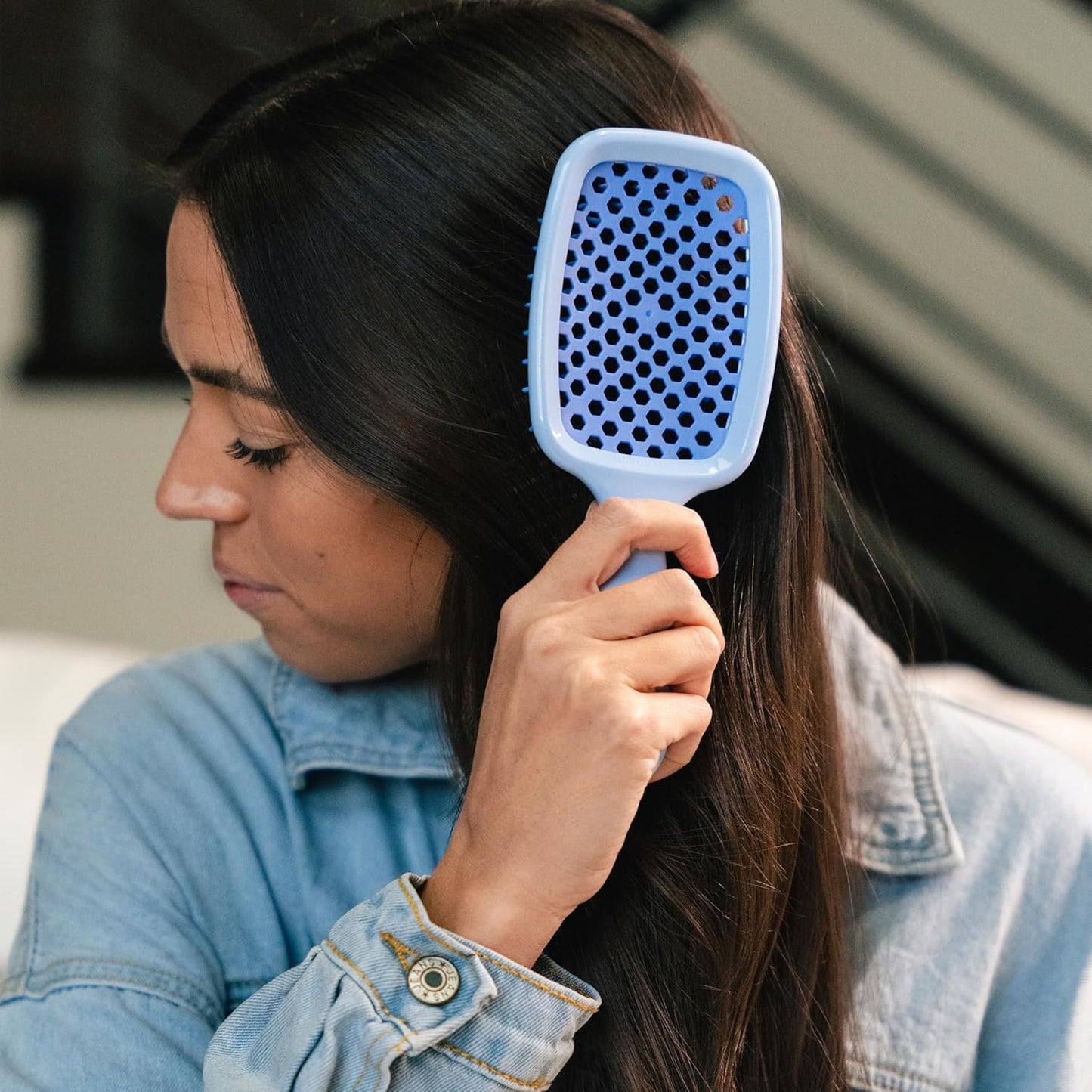 HotFHI Heat UNbrush Detangling Brush for Pain-Free Brushing on All Wet or Dry Hair Types — Durable DuoFlex Anti-Static Bristles, Lightweight Handle, Vented Hair Brush, Periwinkle Light Blue