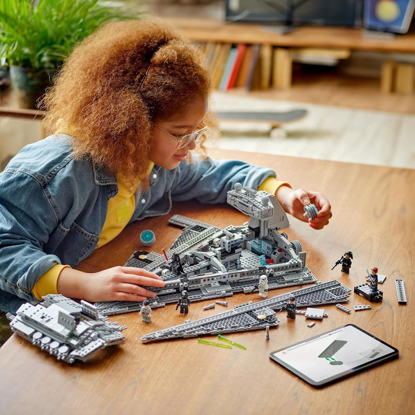HotLEGO Star Wars Imperial Star Destroyer Building Toy - Build & Display Set for Boys & Girls, Ages 10+ - Gift for Birthdays - Star Wars Darth Vader & 6 Minifigure Toys - 75394