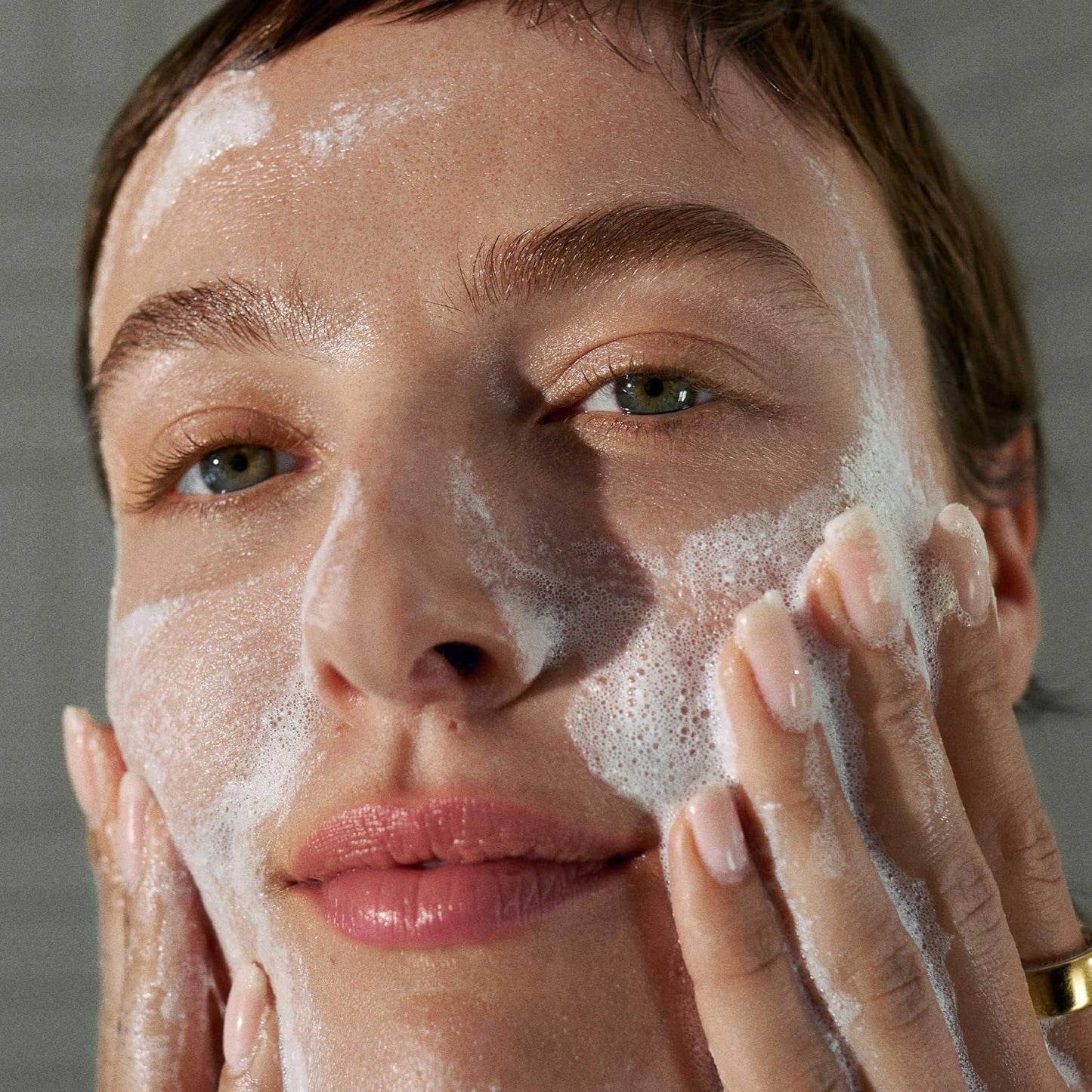 HotDermalogica Daily Microfoliant, Face Exfoliator Scrub Powder with Salicylic Acid and Papaya Enzyme, Achieve Brighter, Smoother Skin Daily