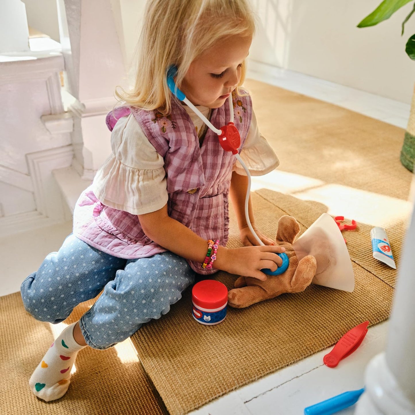 HotMelissa & Doug Examine and Treat Pet Vet Play Set, 24-Piece Animal Doctor Playset with Dog & Cat Plushies, Pet Doctor Kit & Accessories, Preschool Toys for Girls & Boys Ages 3+